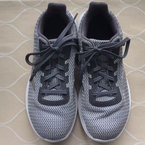 Adida’s cloudfoam athletic shoes
